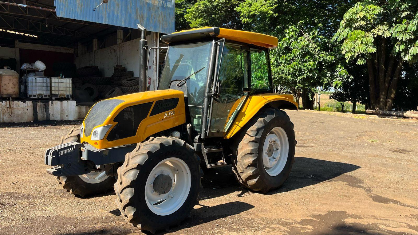 VALTRA A750 4X4 2015